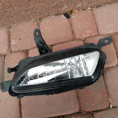 Halogen przedni prawy Opel Astra K 5 V 13401154