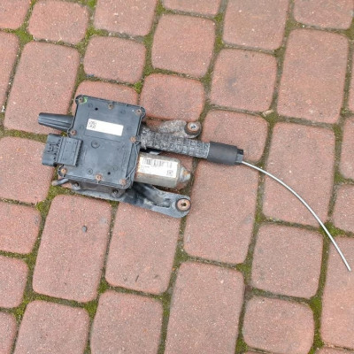 Hamulec ręczny Opel Astra J IV 13334738