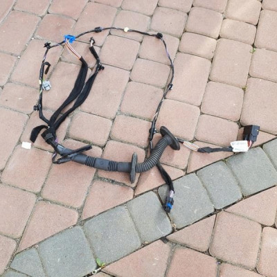 Instalacja drzwi przód Movano Master 241258291R