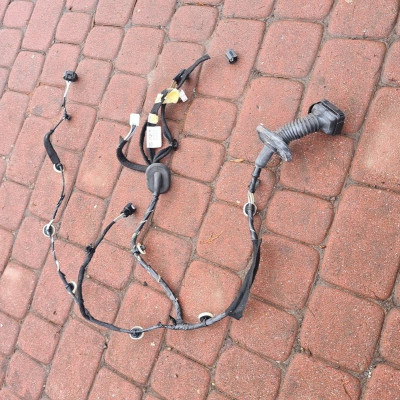 Instalacja prawy przód Renault Clio IV 241255330R