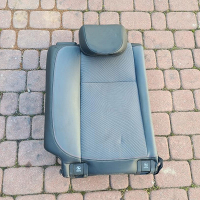 Kanapa siedzisko tył tylna półskóra Opel Mokka