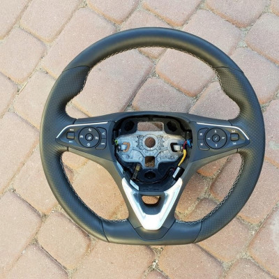 Kierownica OPC-line podgrzewana Opel Insignia B 102