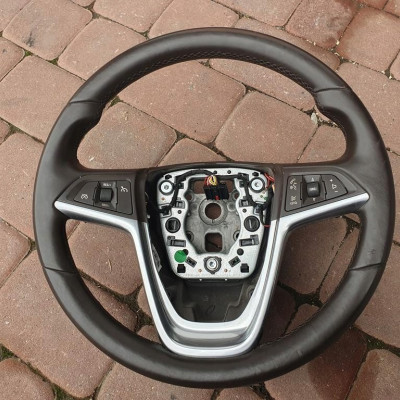 Kierownica Opel Insignia skóra brązwowa 104