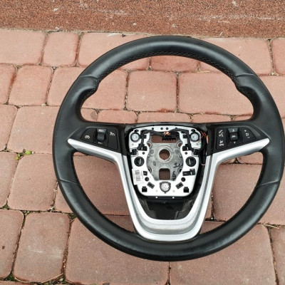 Kierownica Opel Insignia skóra IGŁA 205