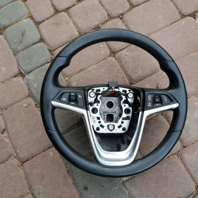 Kierownica Opel Insignia skóra IGŁA 206
