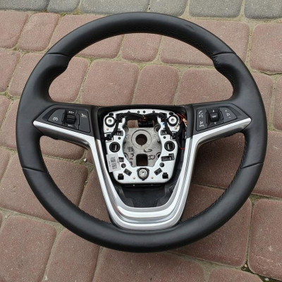 Kierownica Opel Insignia skóra IGŁA 246