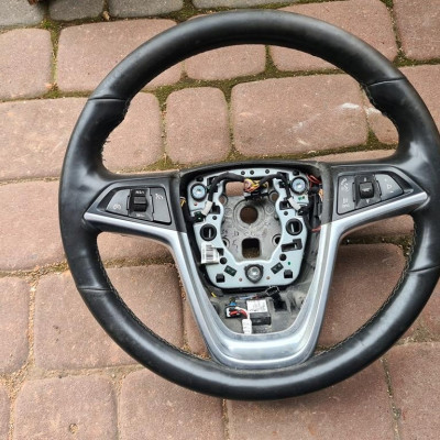 Kierownica Opel Insignia skóra podgrzewana 97