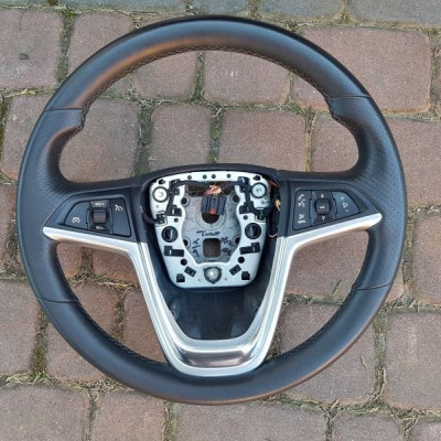 Kierownica Opel Insignia skóra wentylowana 143