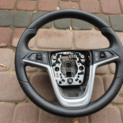 Kierownica Opel Insignia skóra łądna 100