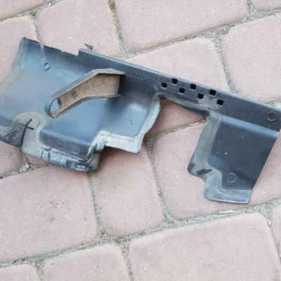 Kierownica powietrza lewa A3 8P 3.2 VR6 8P4121283C