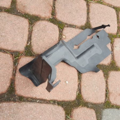 Kierownica powietrza Opel Astra J Zafira 13310899