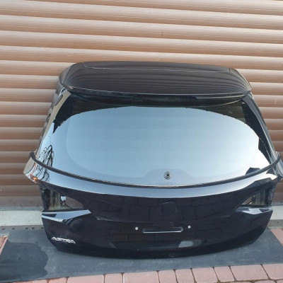 Klapa tył tylna KOMBI Opel Astra K Z22y