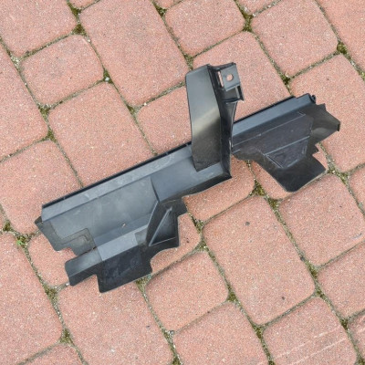 Kierownica powietrza Opel Zafira C 13491593