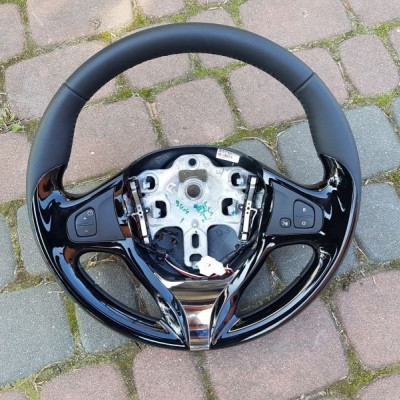 Kierownica Renault Captur skóra IGŁA 125