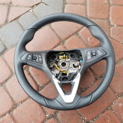 Kierownica skóra grzana Opel Zafira C LIFT 215