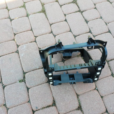 Kieszeń radia plastik Vivaro Trafic III 688700458R