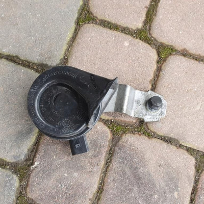 Klakson niskotonowy trąbka VW Jetta 5C6