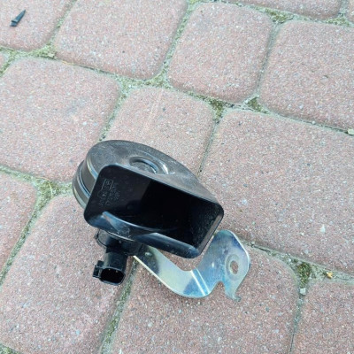 Klakson trąbka sygnał dzwiekowy Opel Zafira C