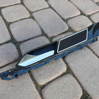 Klamka drzwi lewa przód Passat B8 3G2837113J