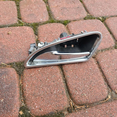 Klamka drzwi przód przednia chrom Opel Mokka