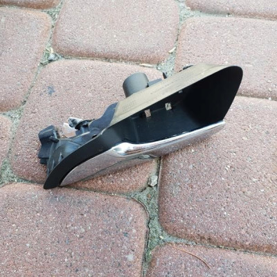 Klamka drzwi wewnętrzna prawa Opel Astra J GTC