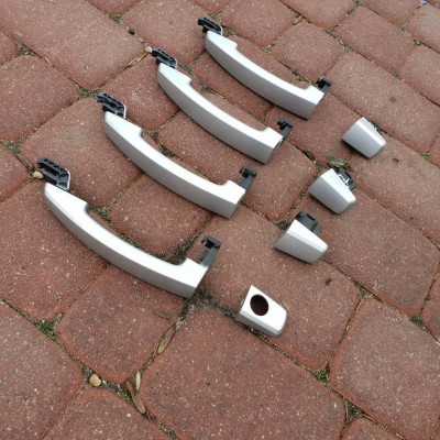 Klamka drzwi zewnętrzna Z176 Opel Astra J IV