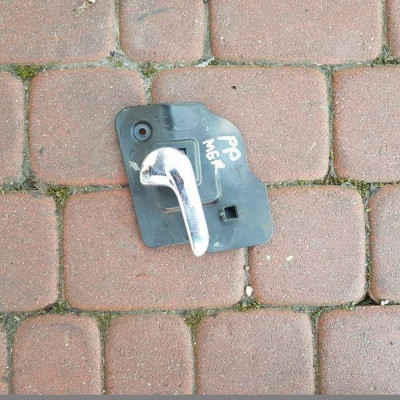 Klamka wewnętrzna prawy przód Meriva A 13121859