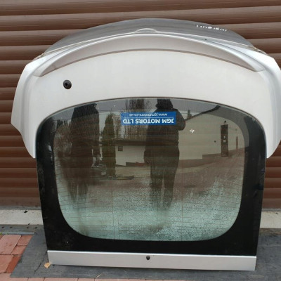 Klapa tył szyba Opel Insignia Hatchback 2010r