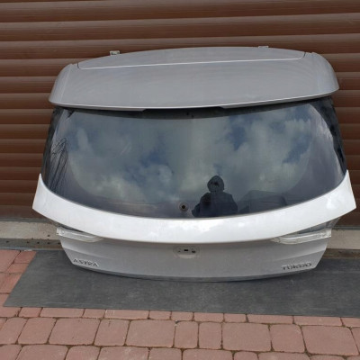 Klapa tył tylna HB Opel Astra K Z176 IGŁA