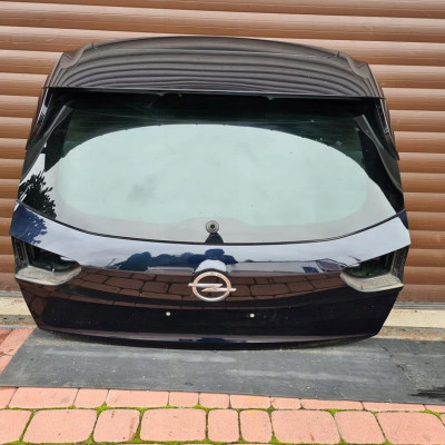 Klapa tył tylna kombi Opel Insignia B Z22x