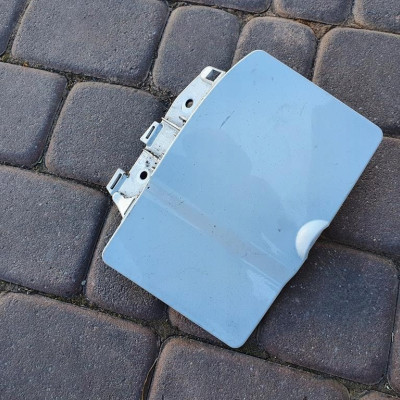 Klapka wlewu paliwa VIVARO TRAFIC 8200023826