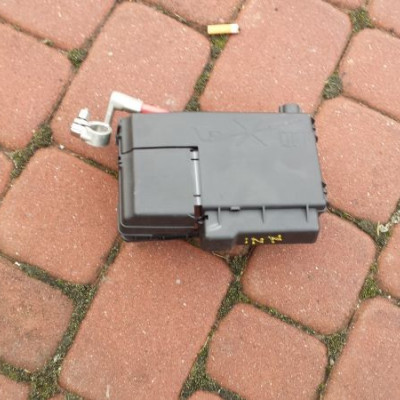 Klema klemy czujniki bezpieczniki OPEL Insignia