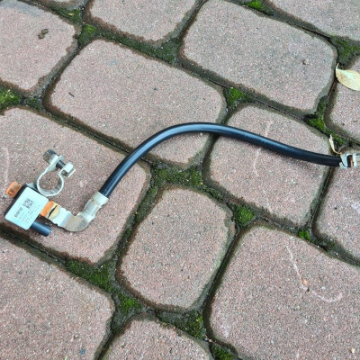 Klema minusowa Toyota Supra MK5 9442115