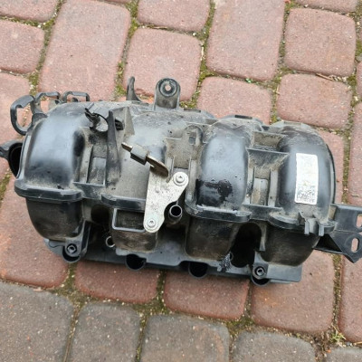 Kolektor ssący 1.4T Opel Astra J IV 55584978