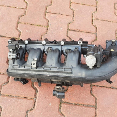 Kolektor ssący 1.7CDTI Opel Astra J IV 55578962