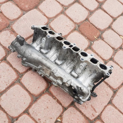 Kolektor ssący 1.7CDTI Opel Astra J IV 8973858235