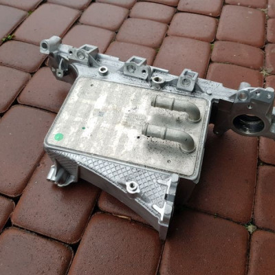 Kolektor ssący 2.0TDi Audi Q3 04L129766AQ 2017r