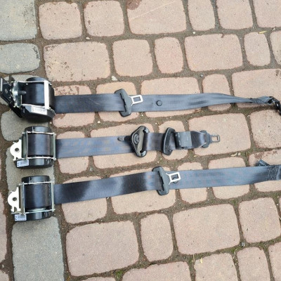 Komplet pasów tył tylnych Renault Clio IV