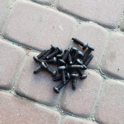 Komplet śrub do foteli Opel Zafira C