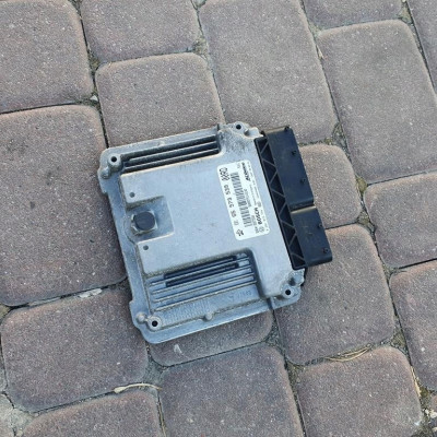 Komputer silnika 2.0CDTI Opel Insignia 55573539