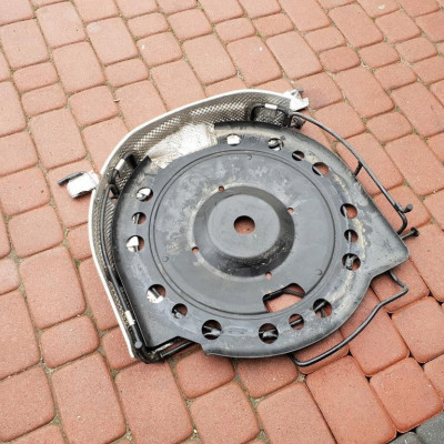 Kosz na koło zapasowe wieszak uchwyt Opel Zafira C