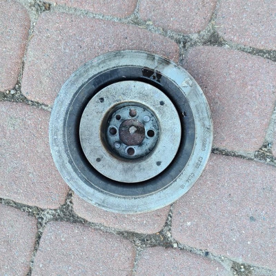 Koło pasowe wału Opel Combo D 55208280