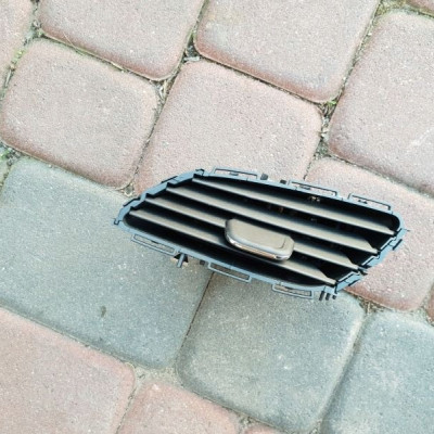 Kratka deski nawiew Opel Insignia B 39017266