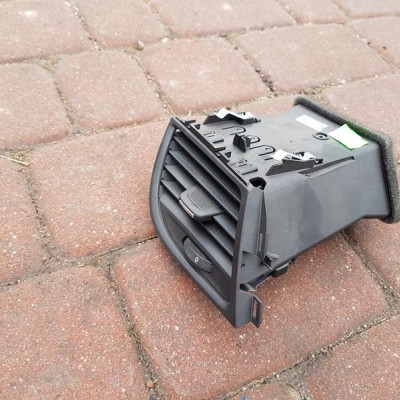 Kratka deski nawiewu Opel Zafira C 20885183