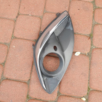 Kratka halogenu prawa LIFT Opel Corsa D 13286026