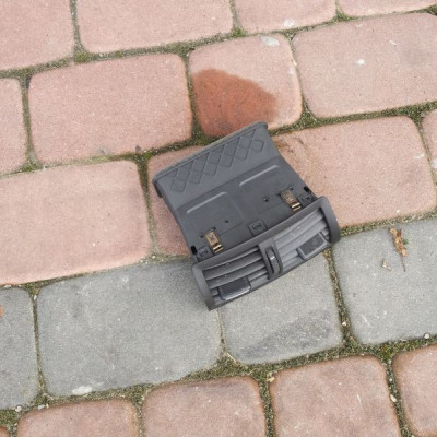 Kratka nawiew tył tylni Insignia