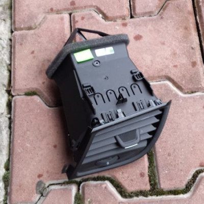 Kratka nawiewu dmuchawy prawy Zafira C TOURER