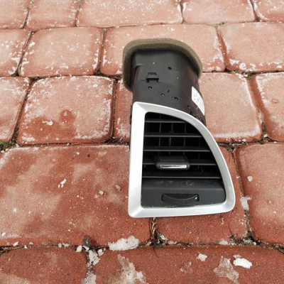 Kratka nawiewu nadmuch Opel Astra J IV 13417617