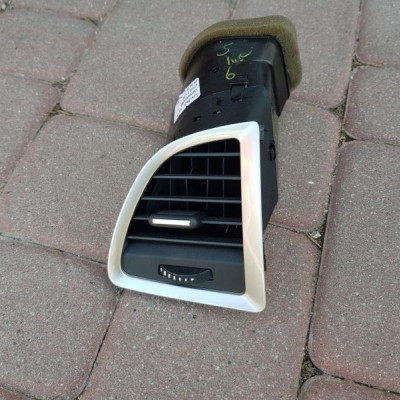 Kratka nawiewu nadmuch Opel Astra J IV 13420496