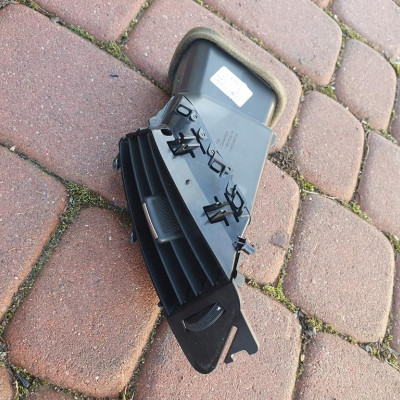 Kratka nawiewu prawa Opel Astra J IV 13300670